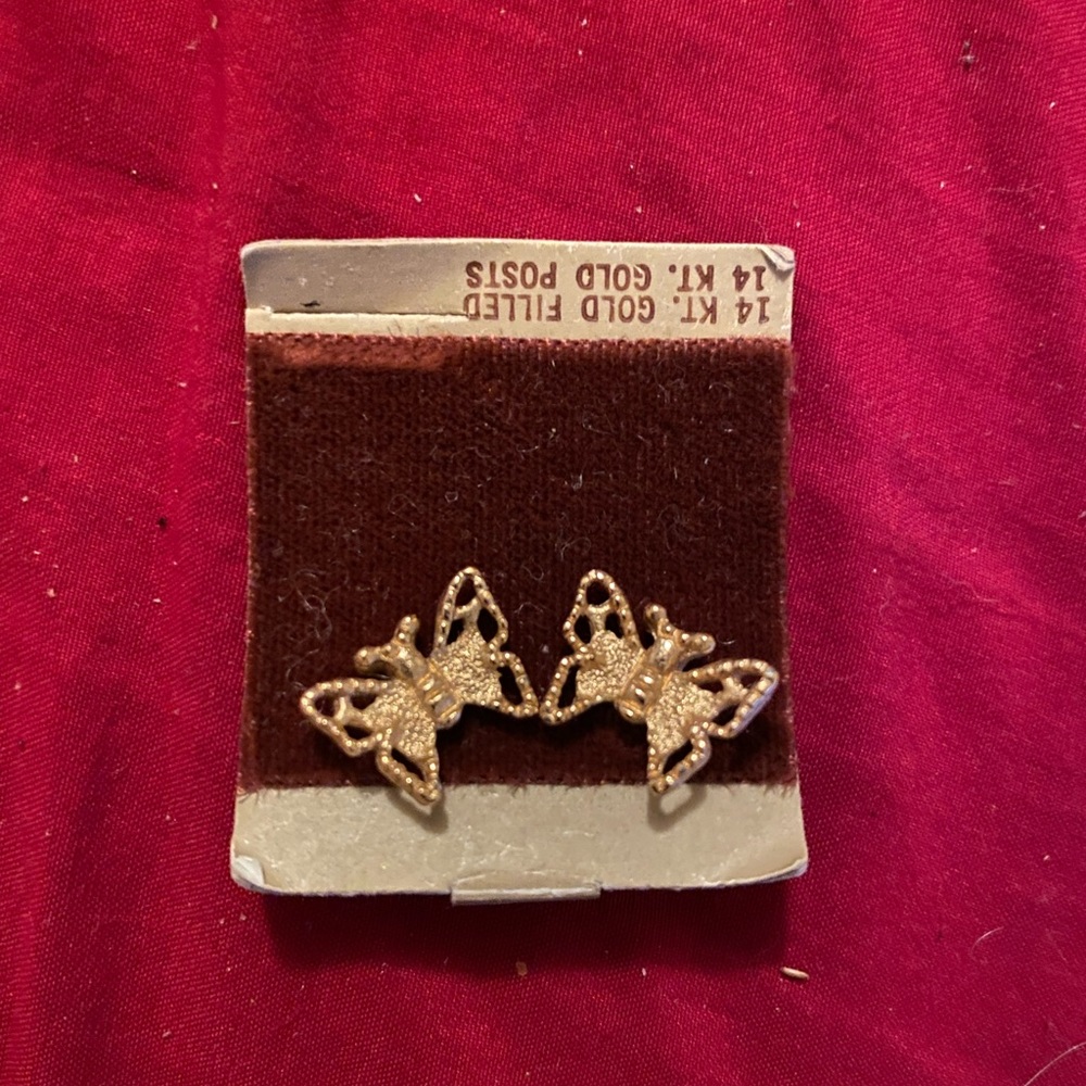 Earring - Picture 2 of 2